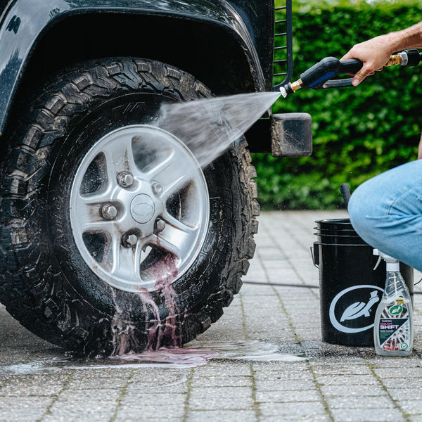 Color Shift Wheel Cleaner